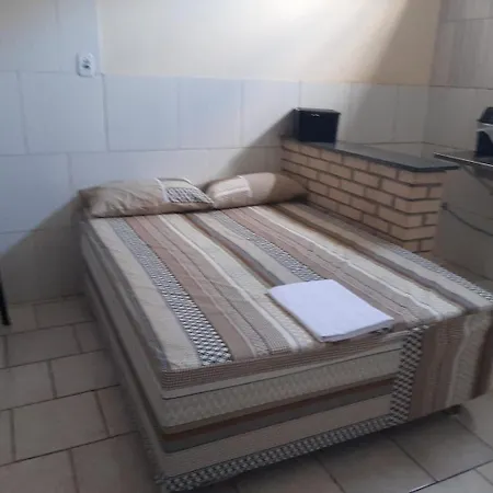 Hostel, 1 Cama Em Flat Compartilhado, Vai Dividir Com Outra Pessoa, Nao E Individual Feira de Santana Exterior photo